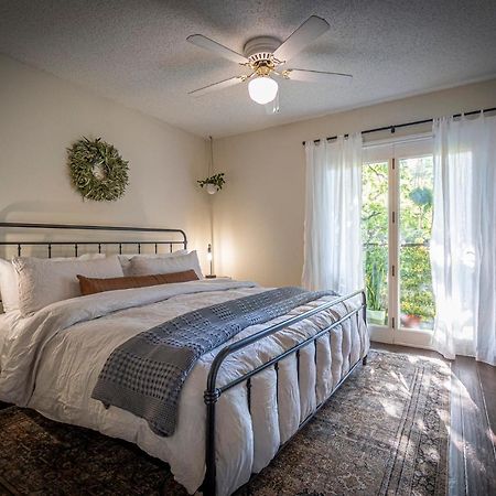 Lush, Enchanting Austin Oasis! Daire Dış mekan fotoğraf